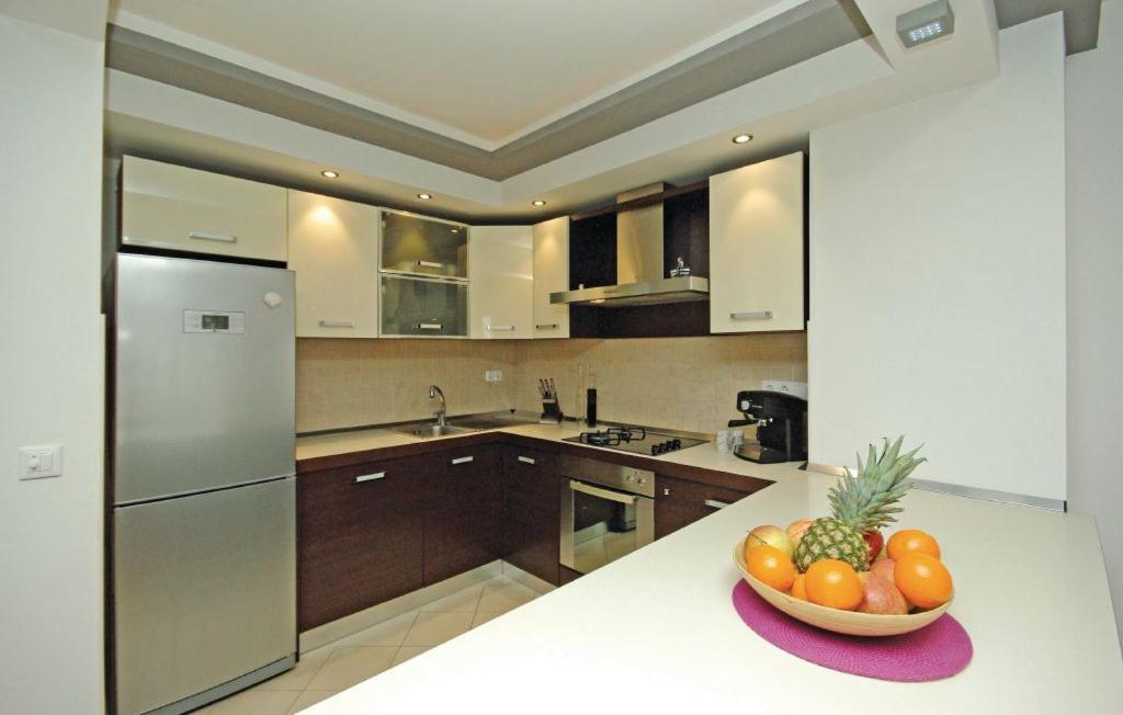 Apartment Seasun Макарска Экстерьер фото